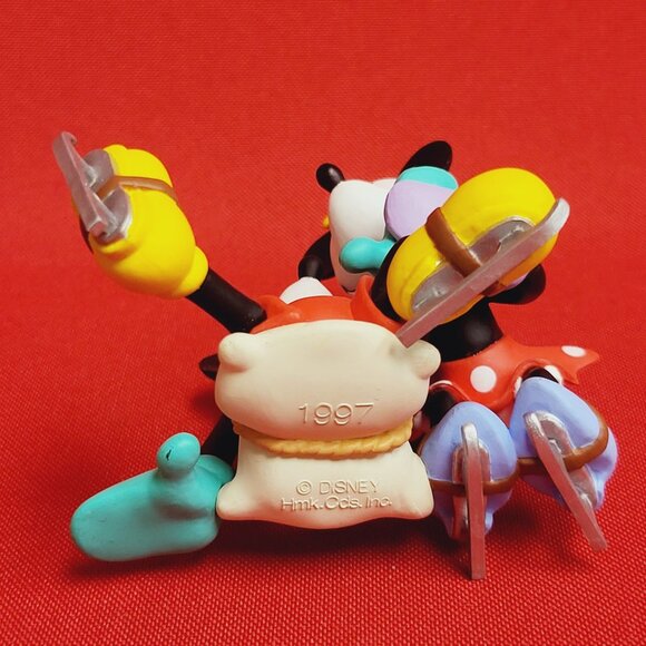 Hallmark Disney Mickey and Minnie Mouse Ice Skating Ornament 1997 - Picture 4 of 12